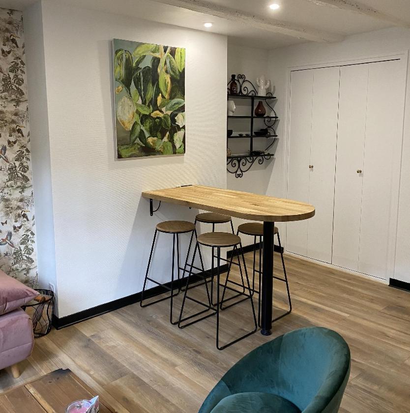 Studio De Charme Au Coeur De Vannes - 3 Pers 외부 사진
